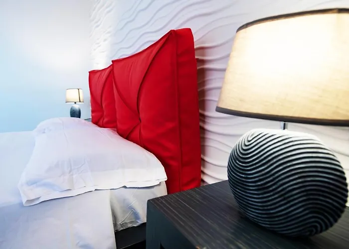 Isabella Apartahotel